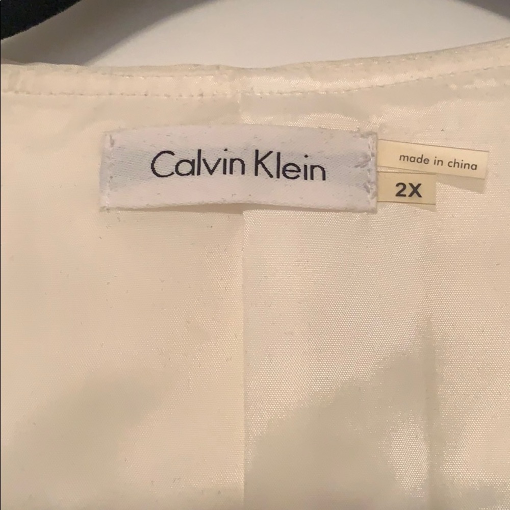Calvin Klein top - Picture 3 of 4
